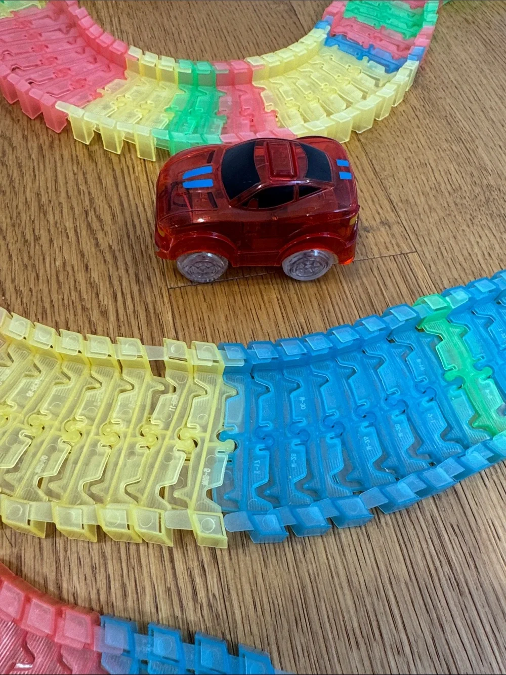 Magic Tracks As Seen On TV Ontel Glow In The Dark Race Track w/ REd LED Car